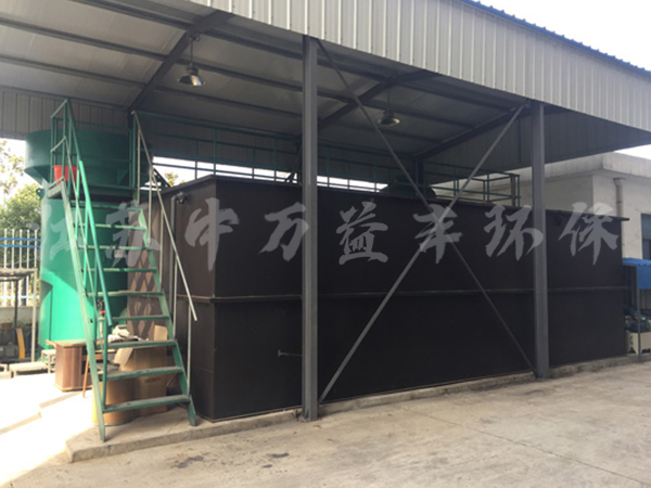 ���̰���