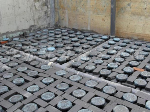 ���̰���